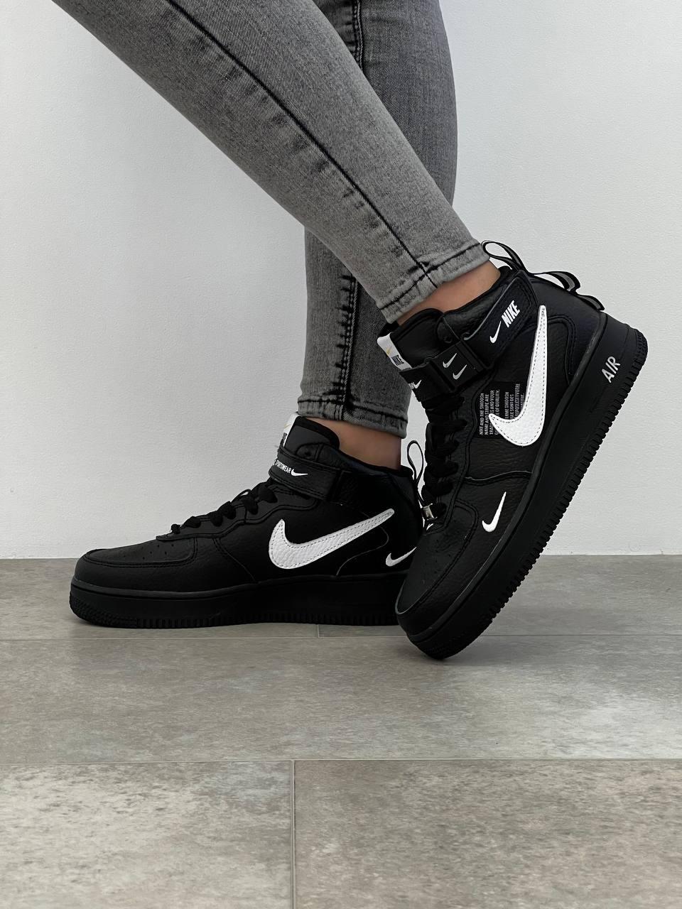 Air Force Mid Utility All Black White X Woman