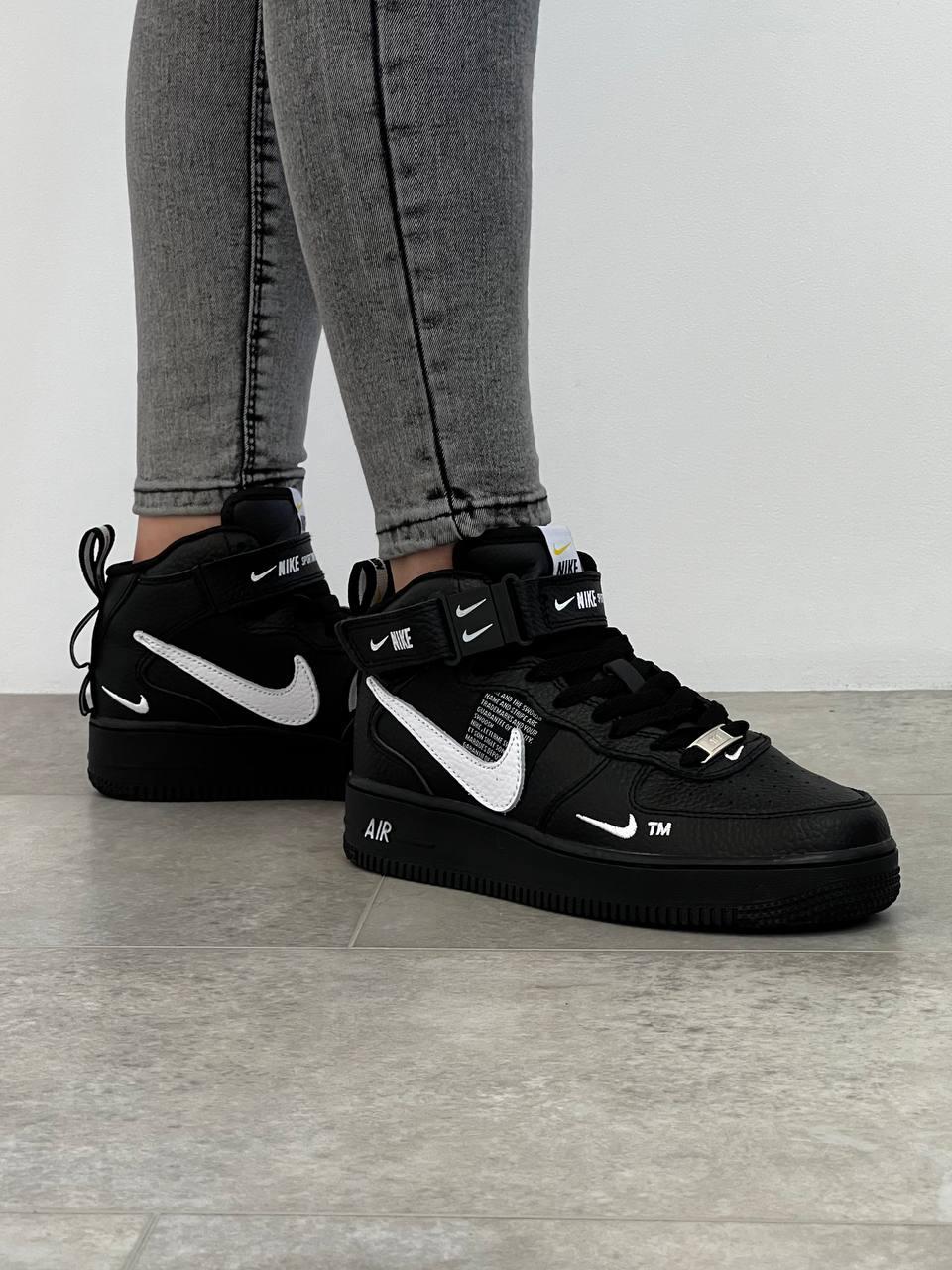 Air Force Mid Utility All Black White X Woman