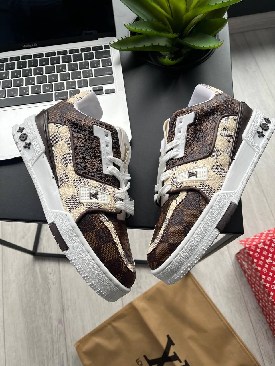 Louis Vuitton Trainer Monogram Brown