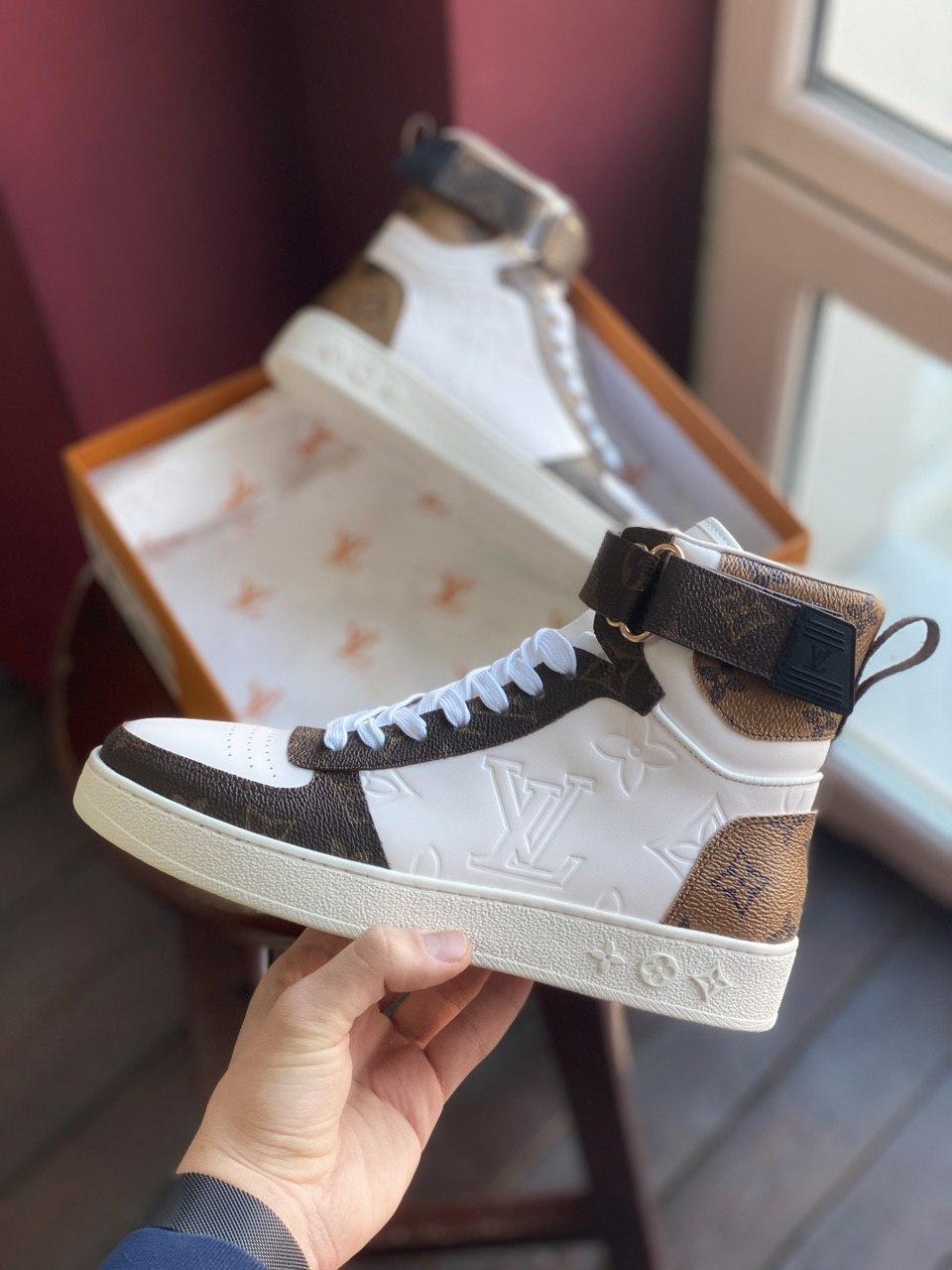 Louis Vuitton Sneakers High Brown White
