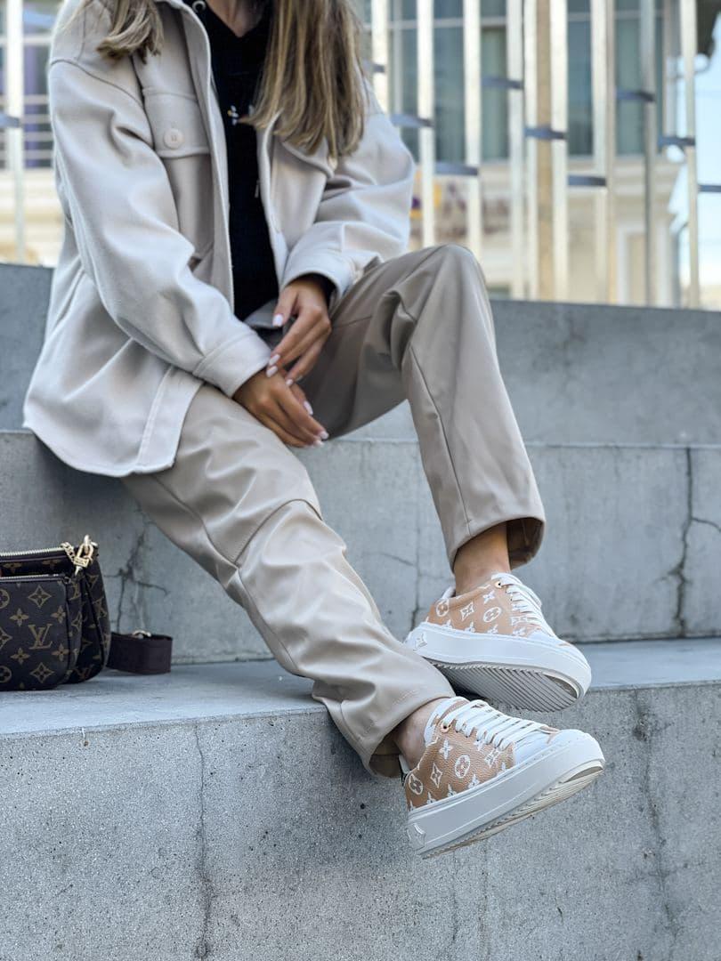 Louis Vuitton Brown White 1