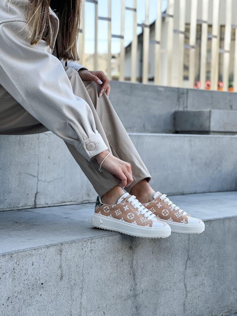 Louis Vuitton Brown White 1