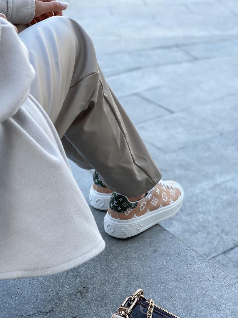 Louis Vuitton Brown White 1