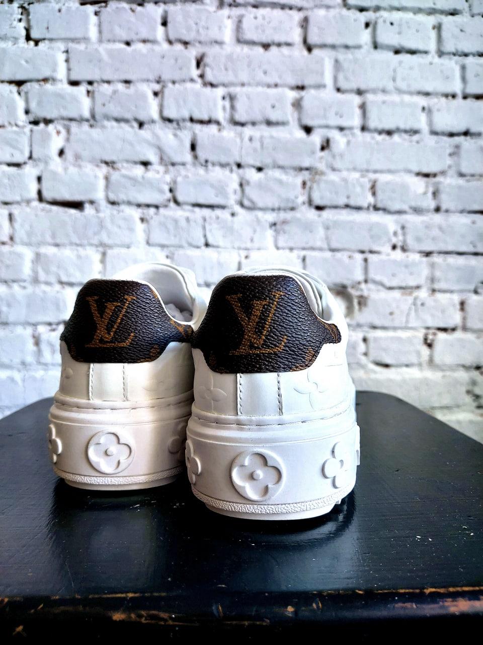 Louis Vuitton White Brown
