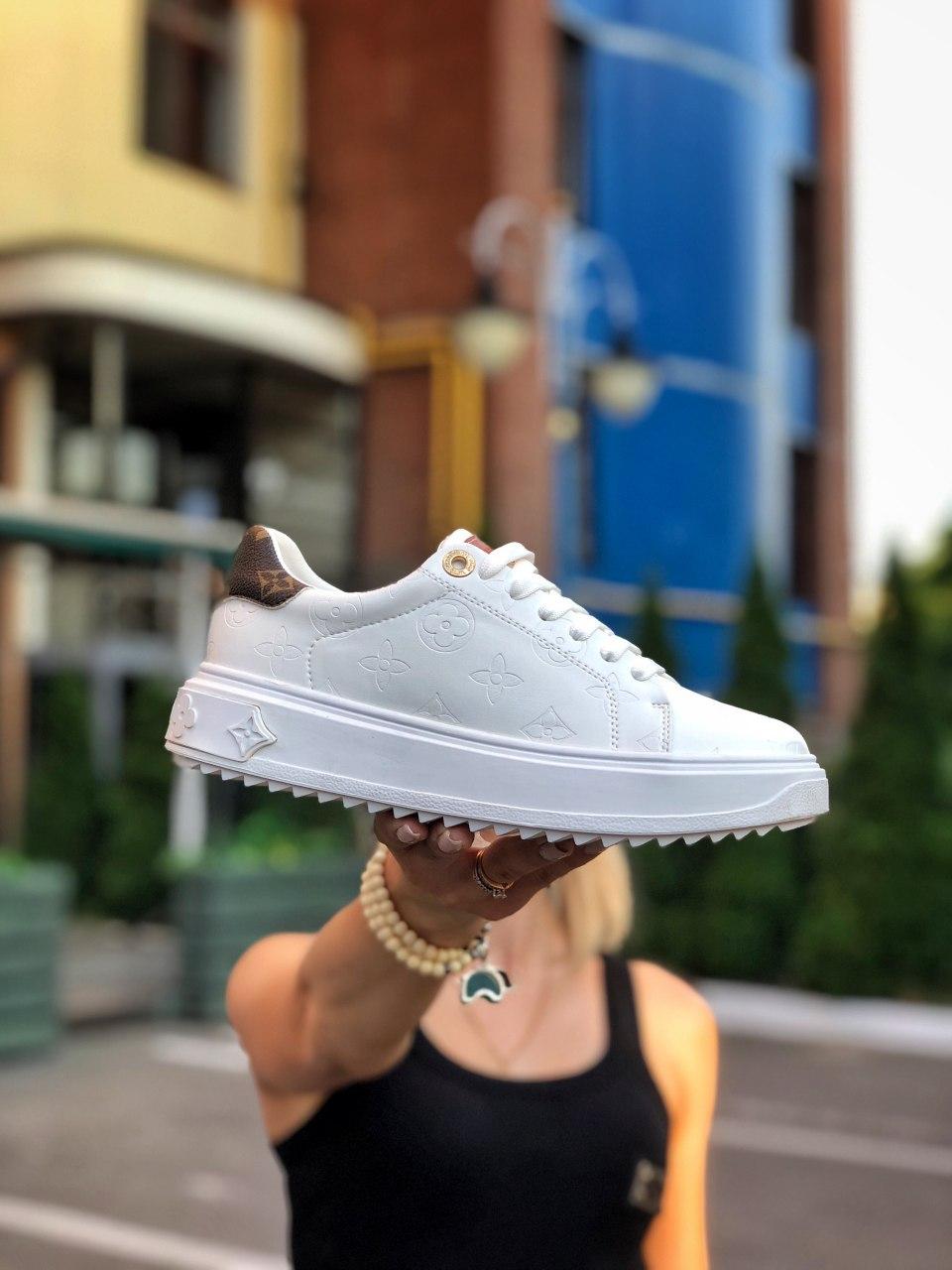 Louis Vuitton White Brown