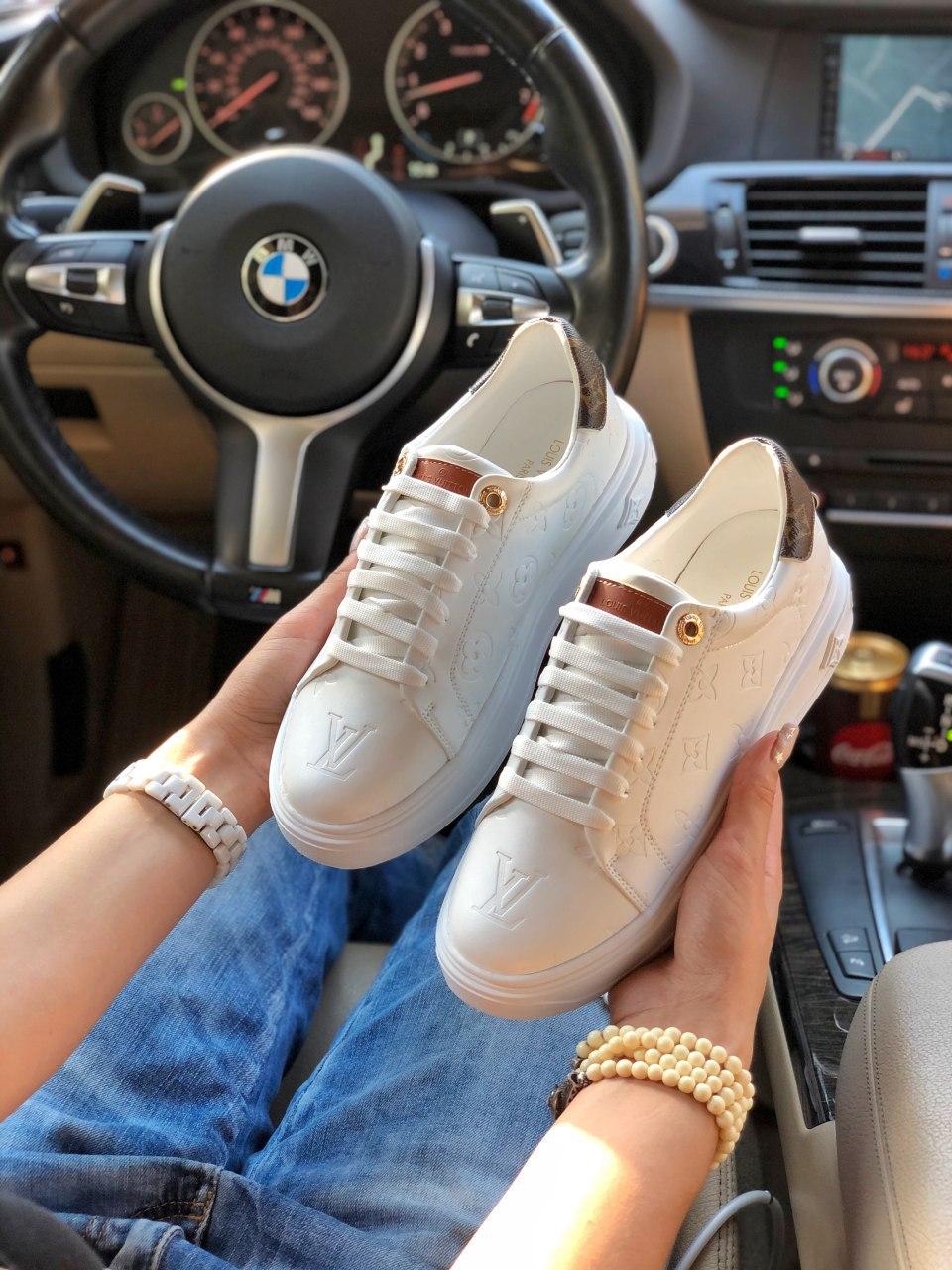 Louis Vuitton White Brown
