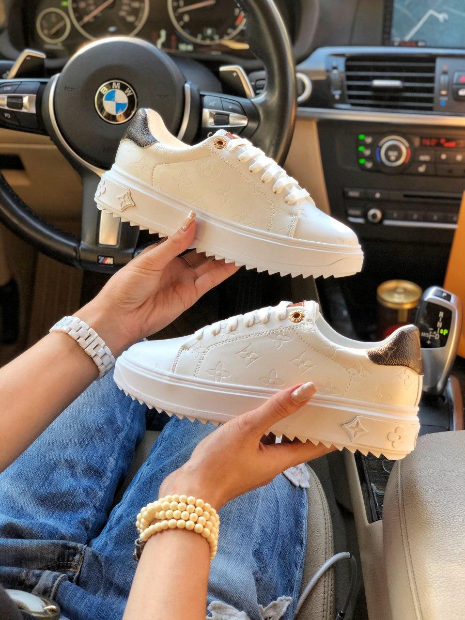 Louis Vuitton White Brown