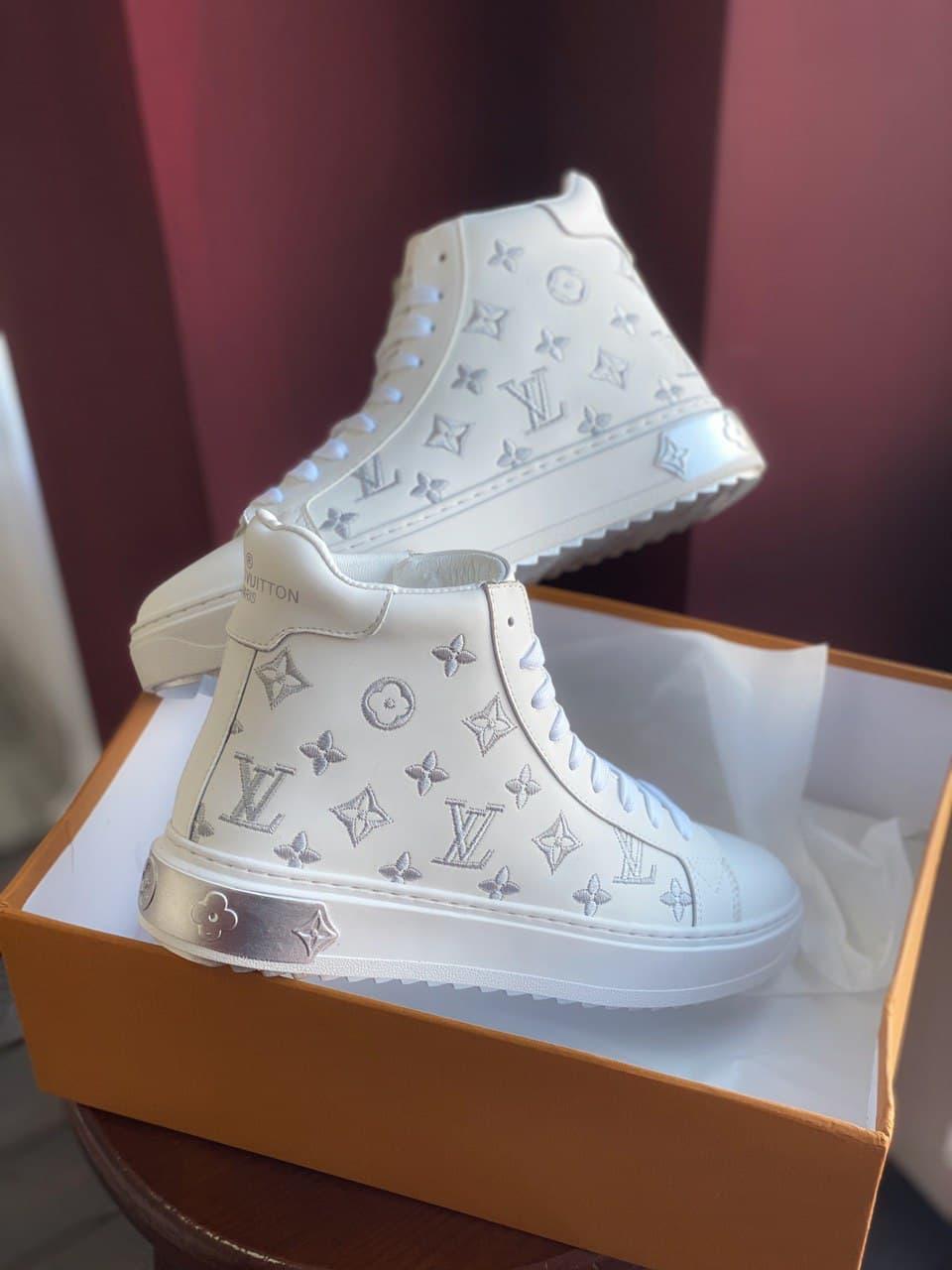 Louis Vuitton Sneakers High White