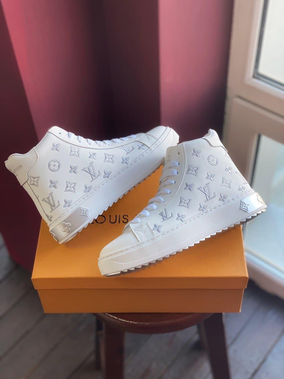 Louis Vuitton Sneakers High White