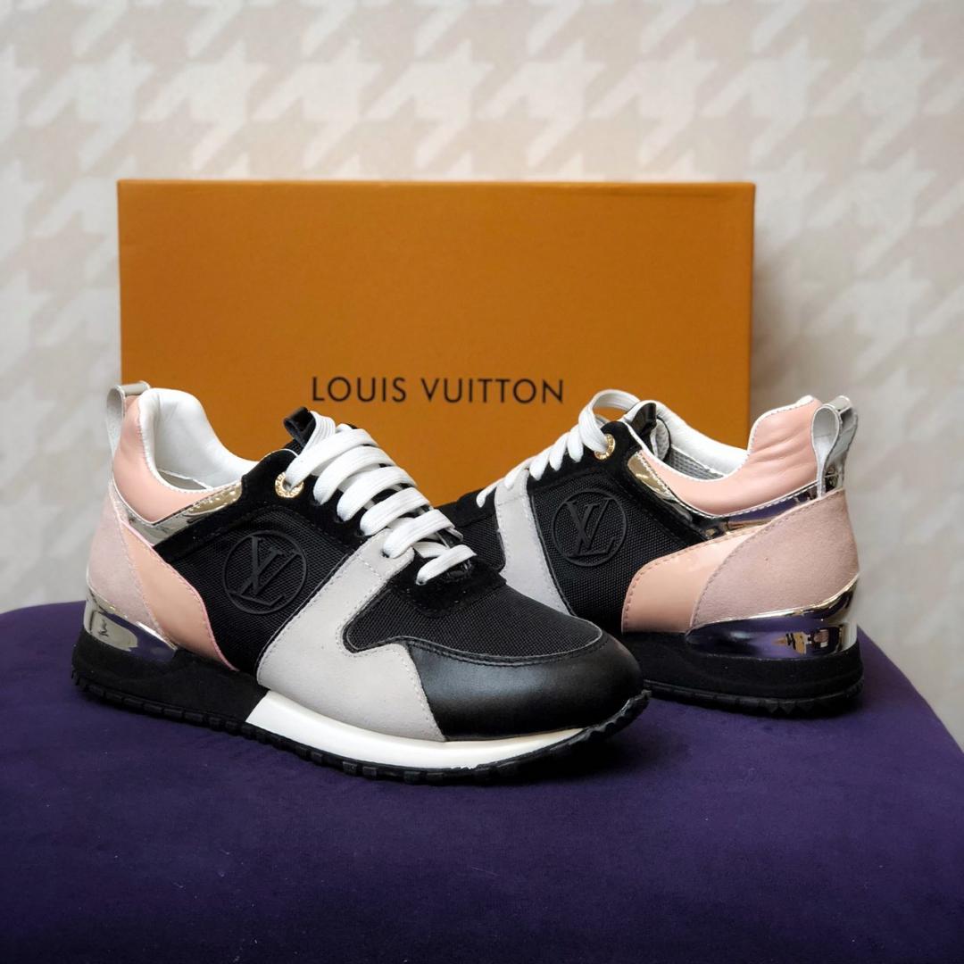 Louis Vuitton Run Away Black Pink