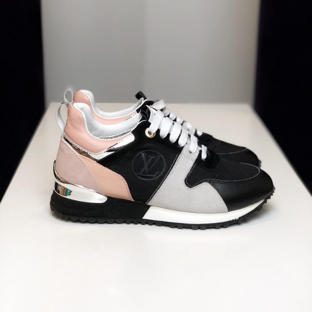 Louis Vuitton Run Away Black Pink