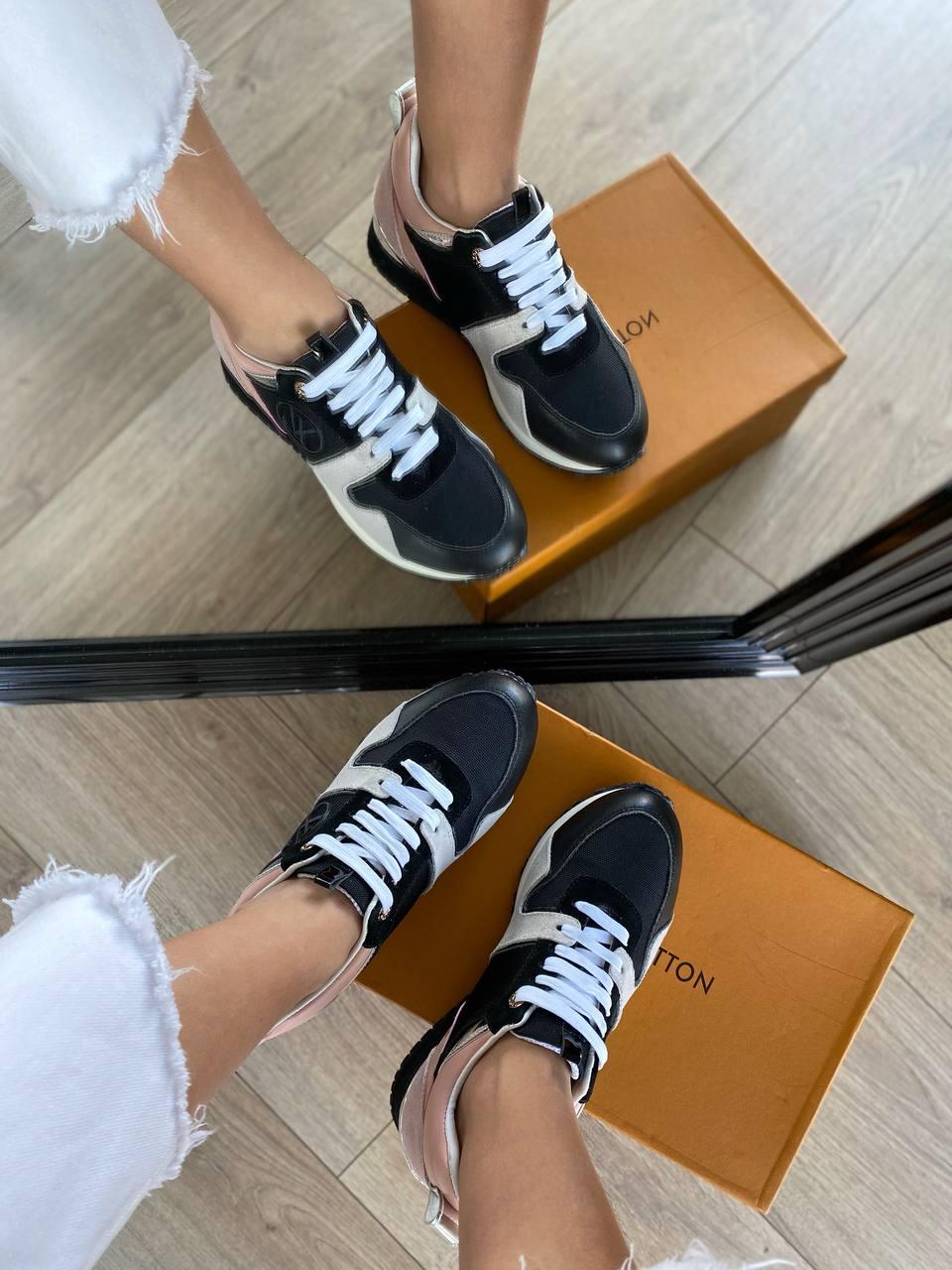 Louis Vuitton Run Away Black Pink