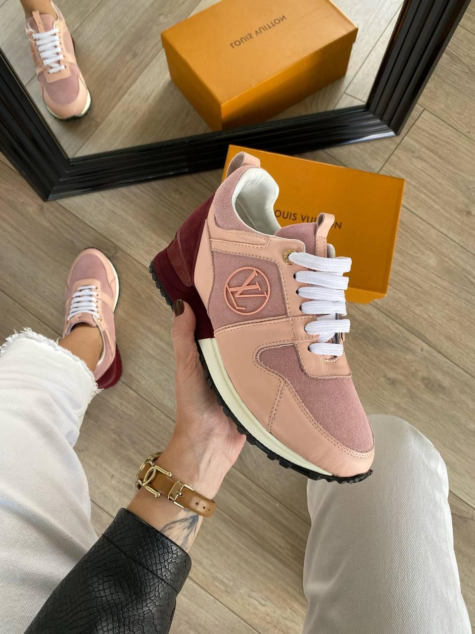 Louis Vuitton Run Away Light Pink