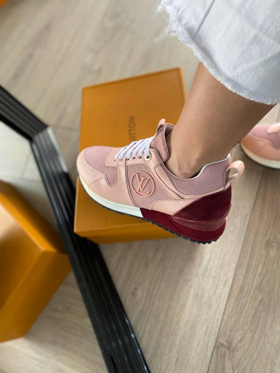 Louis Vuitton Run Away Light Pink