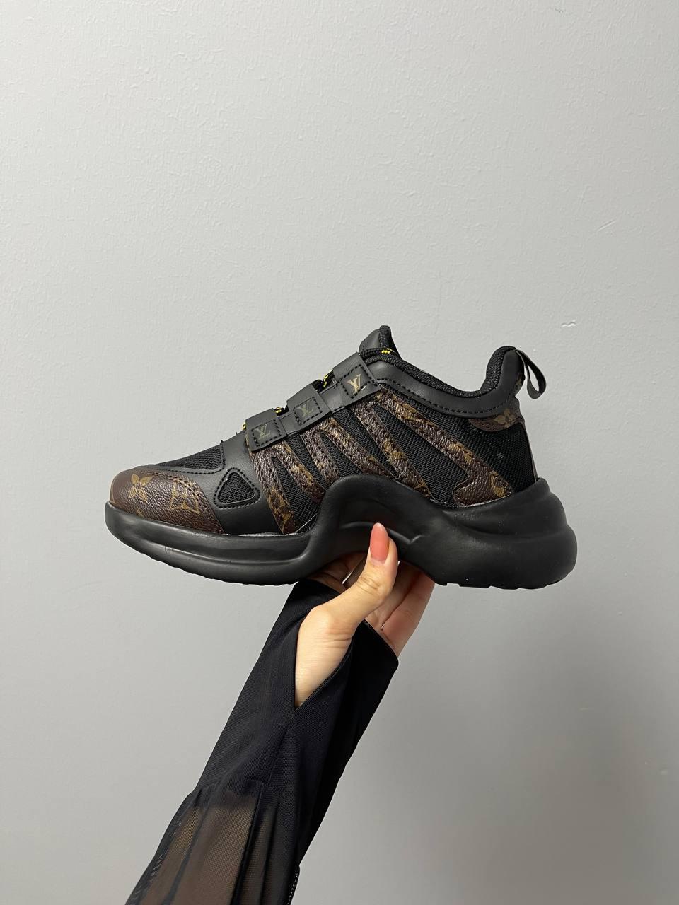 Louis Vuitton Arclight Monogram Black v2