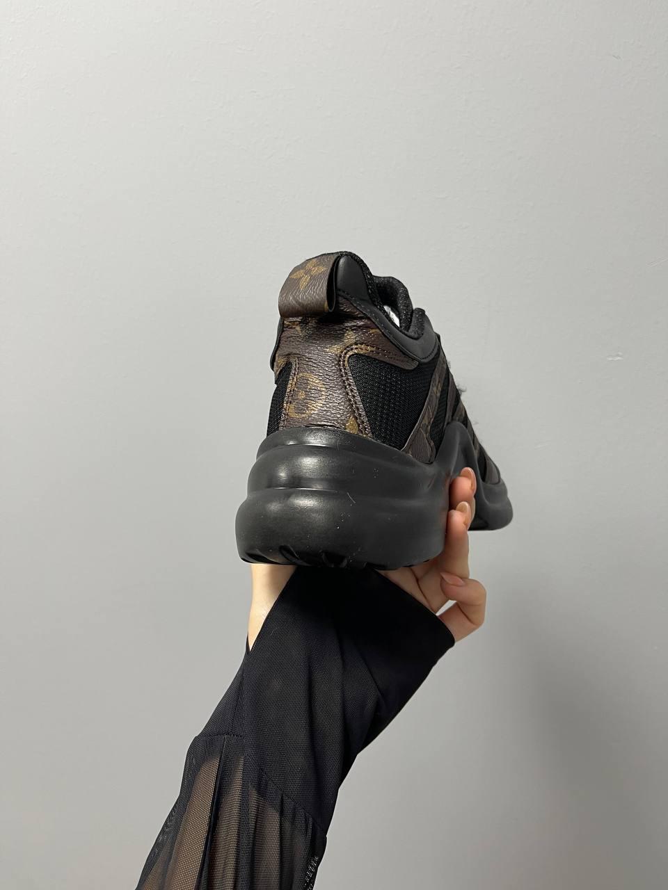 Louis Vuitton Arclight Monogram Black v2