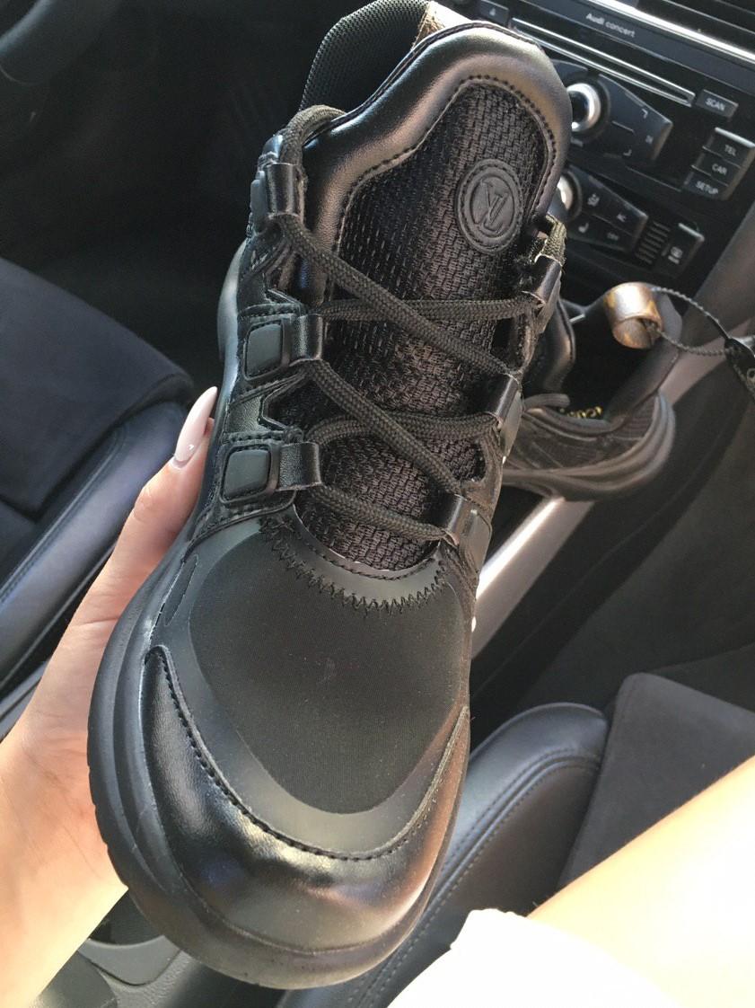 Louis Vuitton Sneakers Triple Black