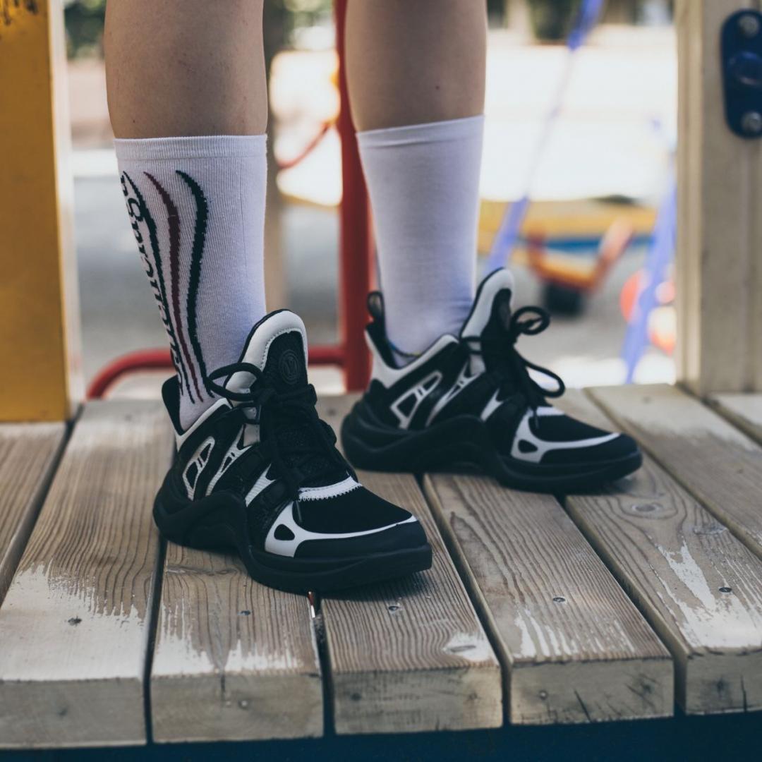 Louis Vuitton Sneakers Black White