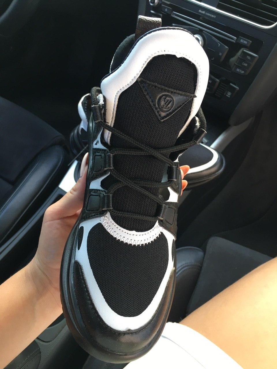 Louis Vuitton Sneakers Black White