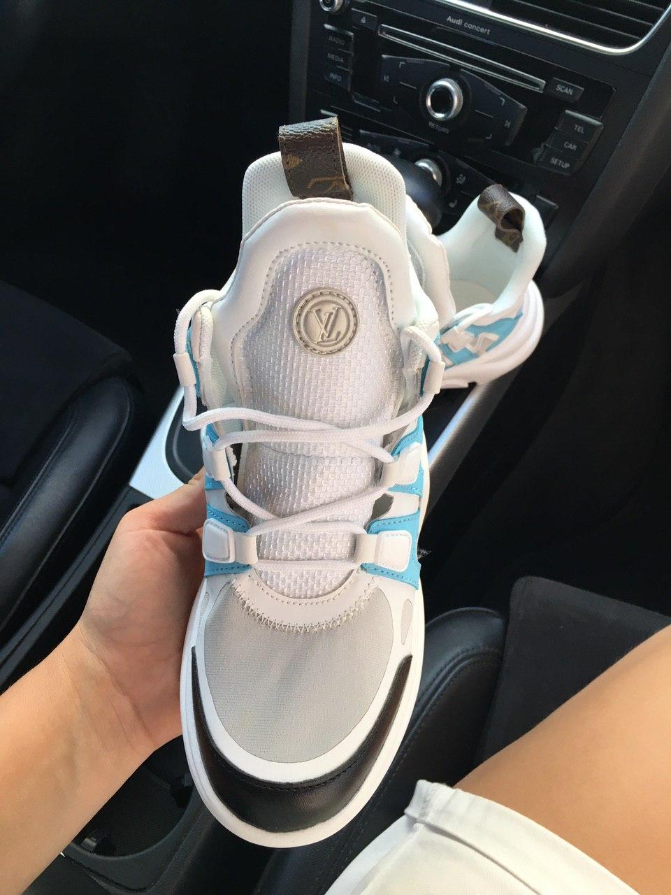 Louis Vuitton Sneakers White Blue Black