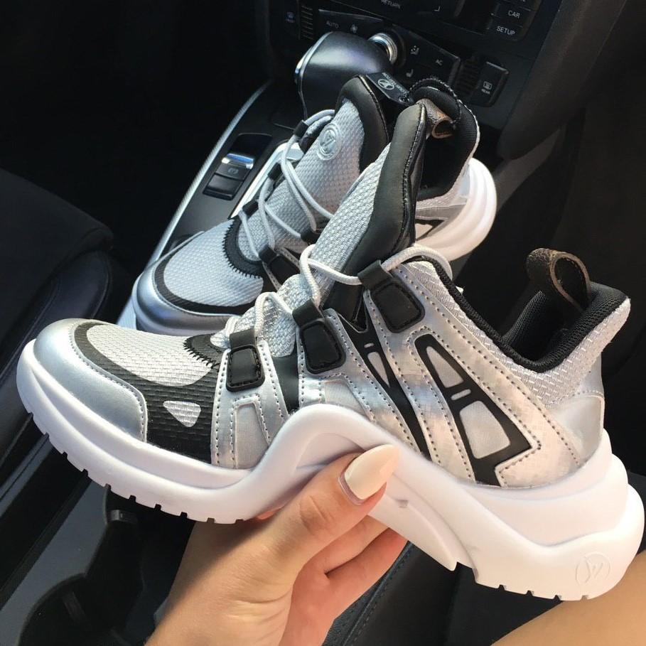 Louis Vuitton Sneakers Silver White