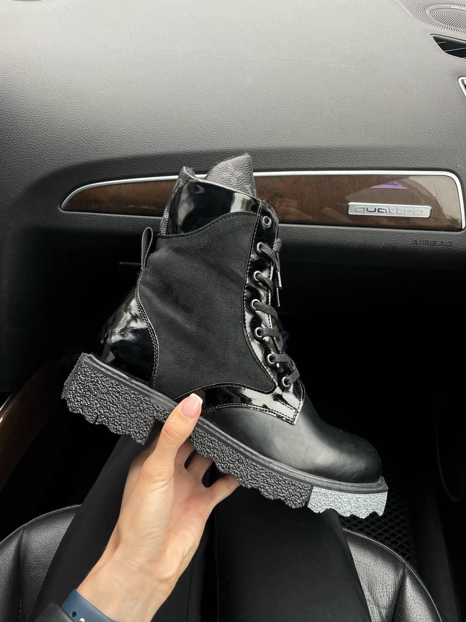 Louis Vuitton Boots Black Fur v2