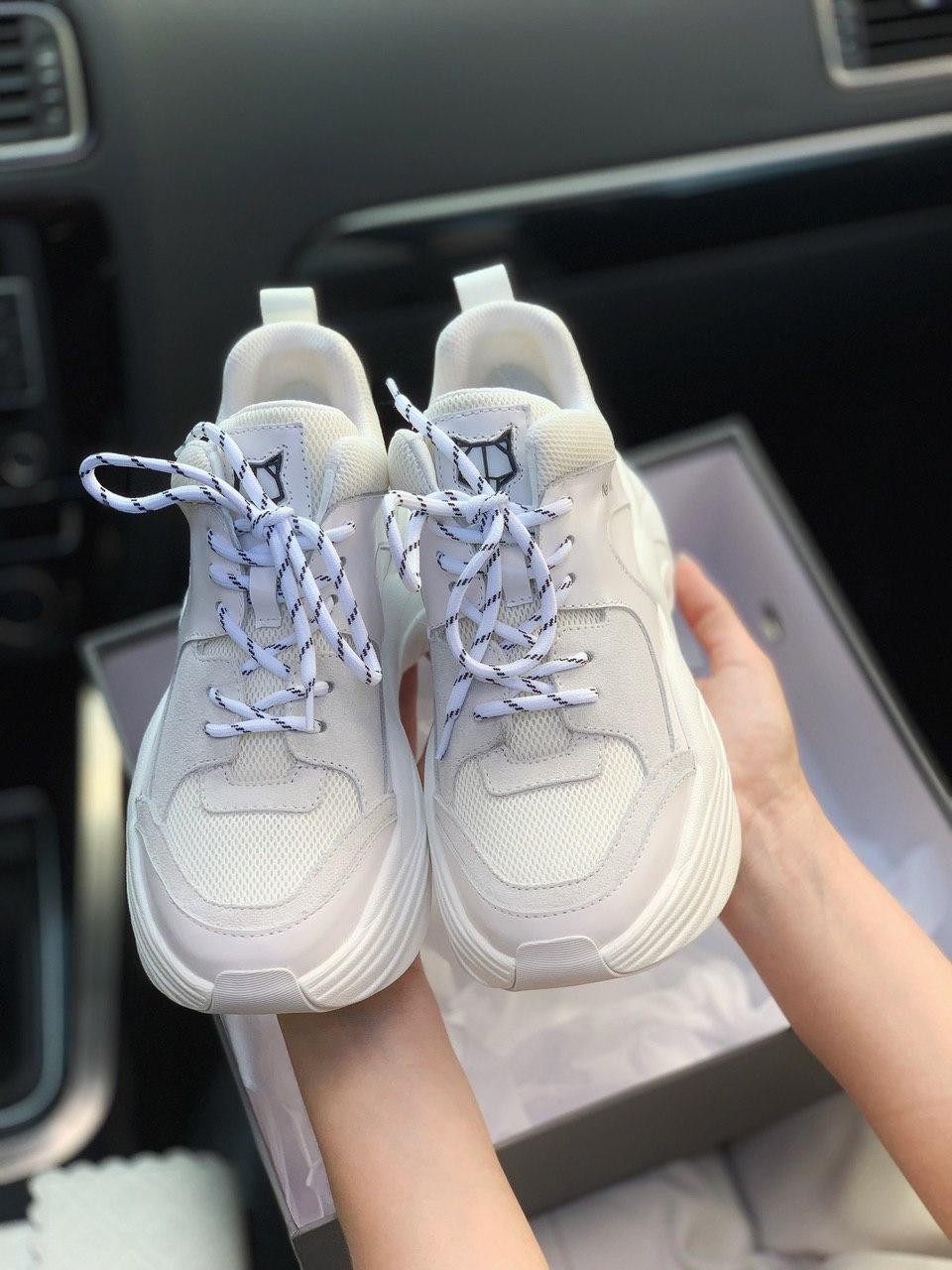 Naked Wolf White 1