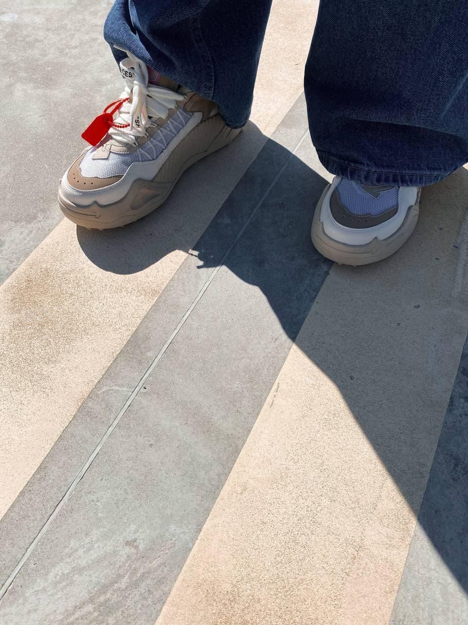 OFFxWHITE Premium Mono Beige