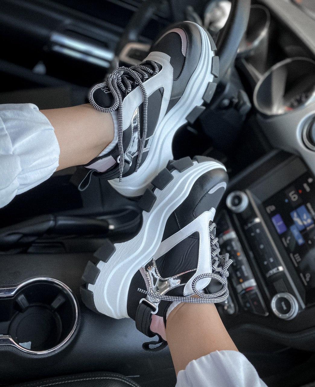 Prada Chunky Black White