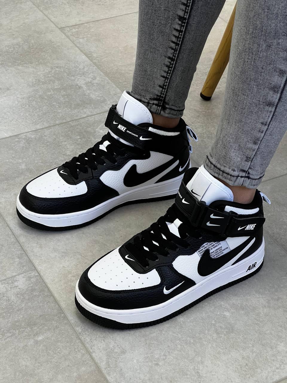 Nike Air force1 Mid lv8 utility Black White v2