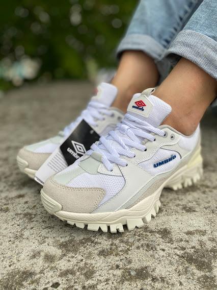 Umbro Bumpy White