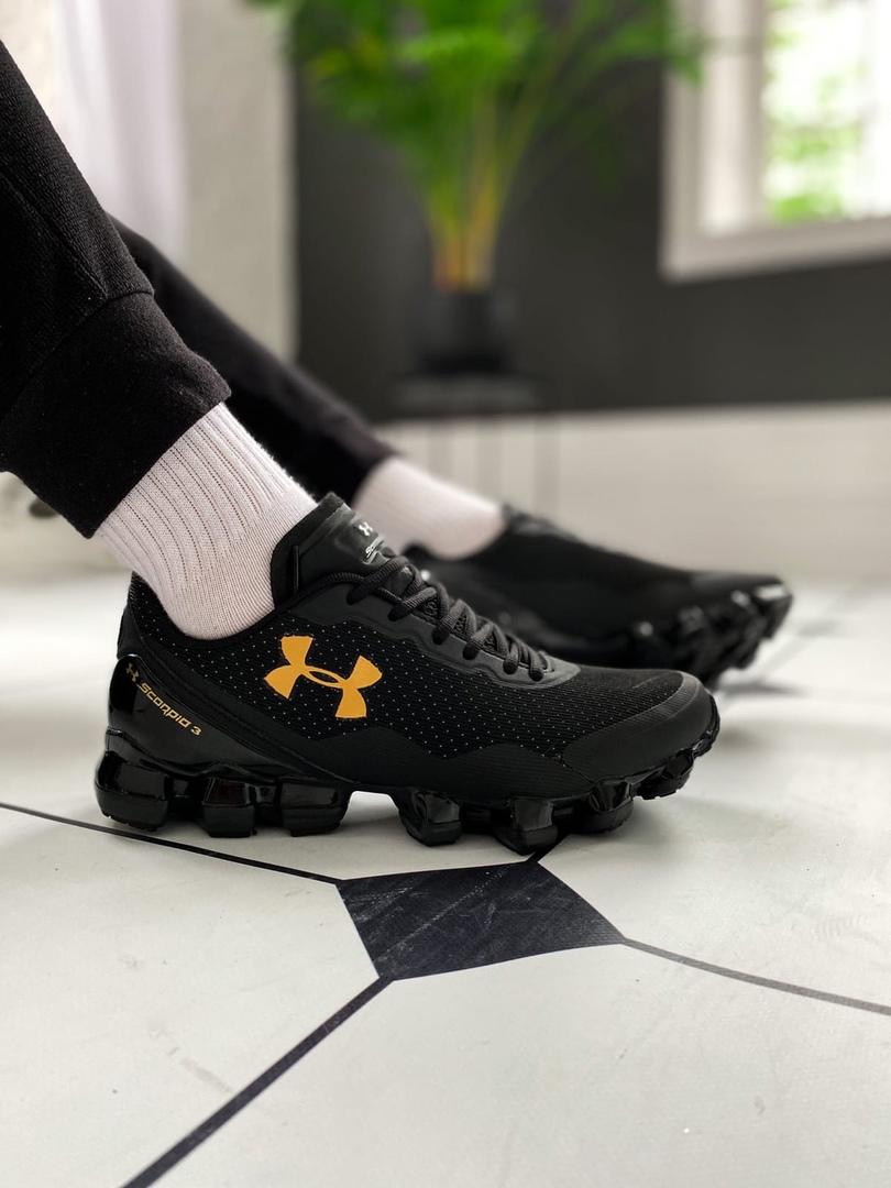 Under Armour Scorpio 2 Black Gold 1