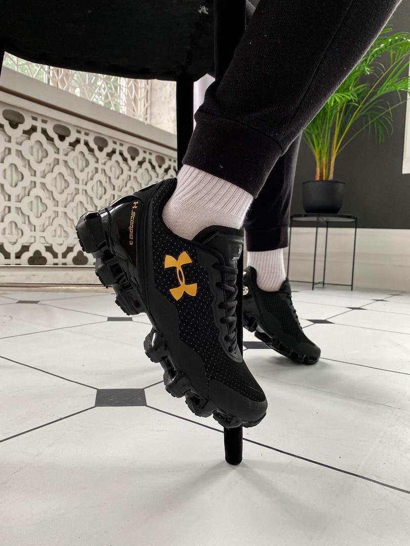 Under Armour Scorpio 2 Black Gold 1