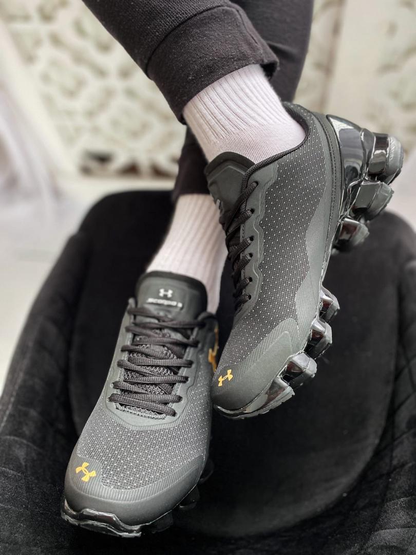 Under Armour Scorpio 2 Black Gold 1