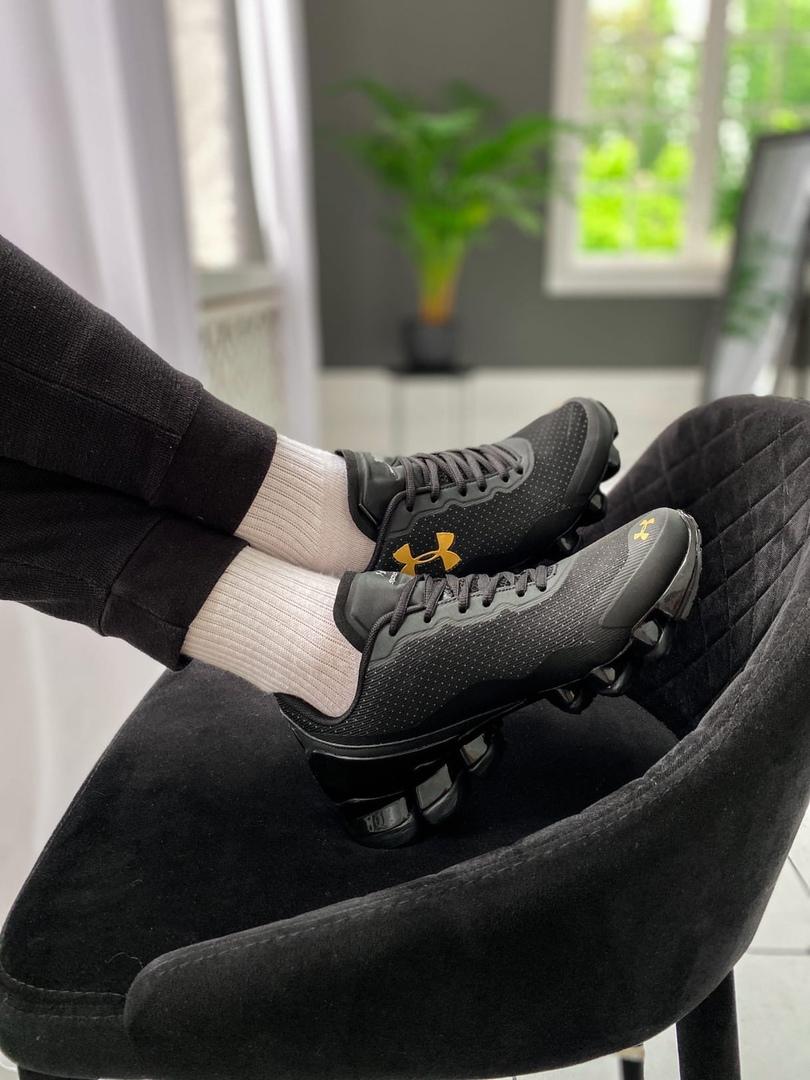 Under Armour Scorpio 2 Black Gold 1