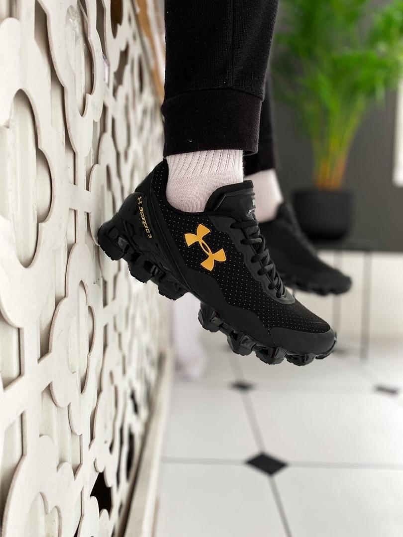 Under Armour Scorpio 2 Black Gold 1
