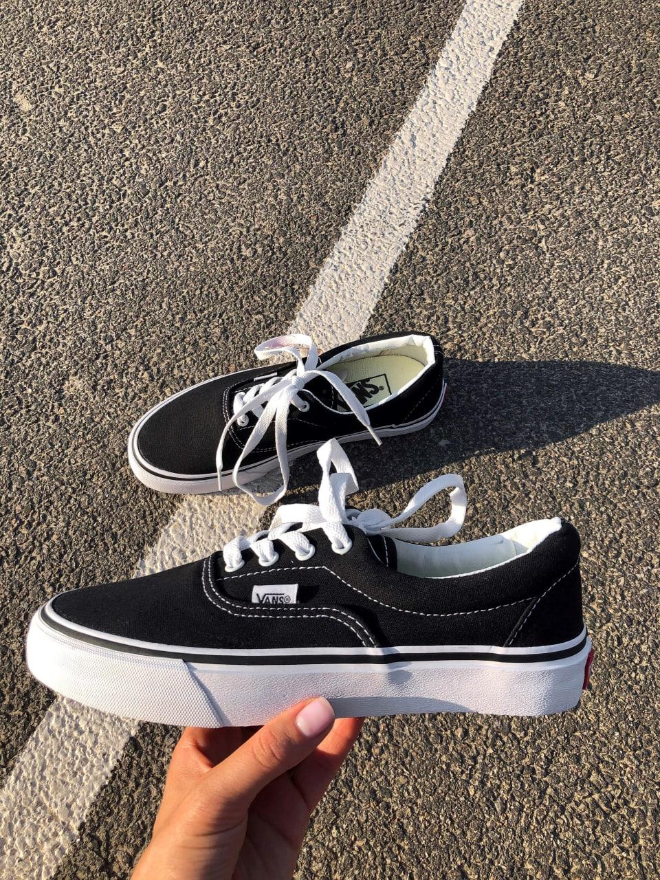 Vans Era Black White