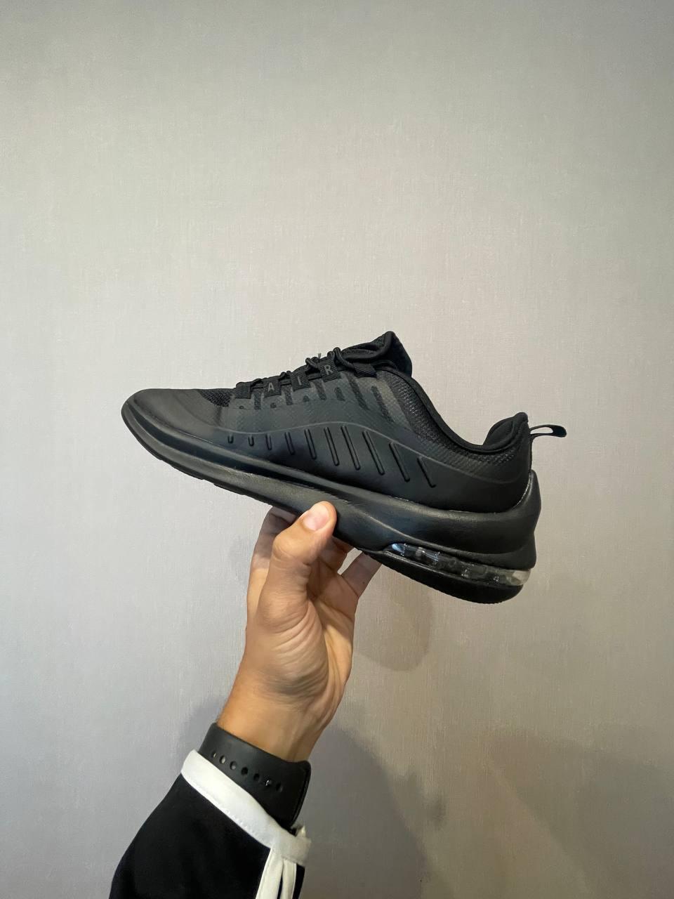 Nike Air Max Axis Black