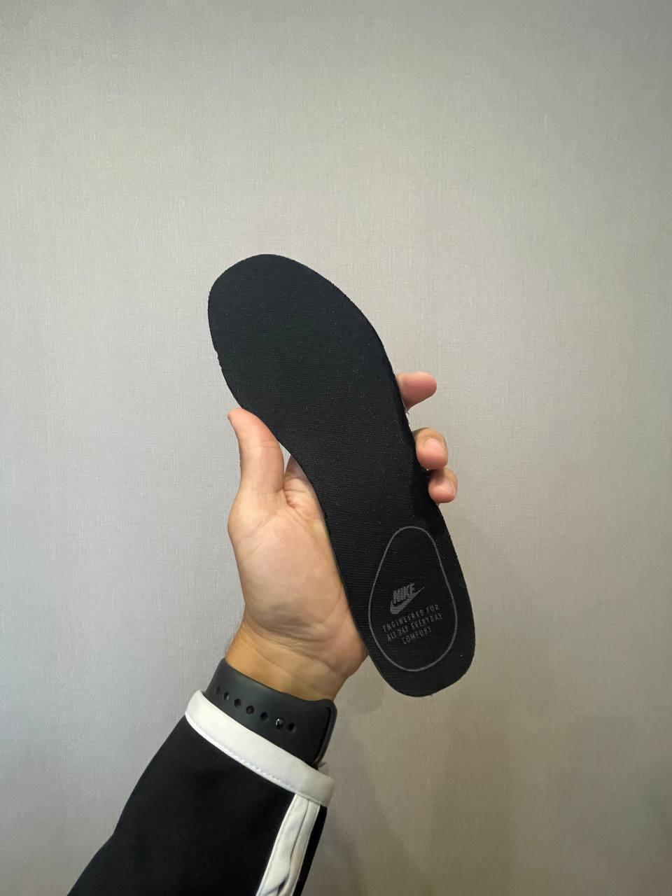 Nike Air Max Axis Black