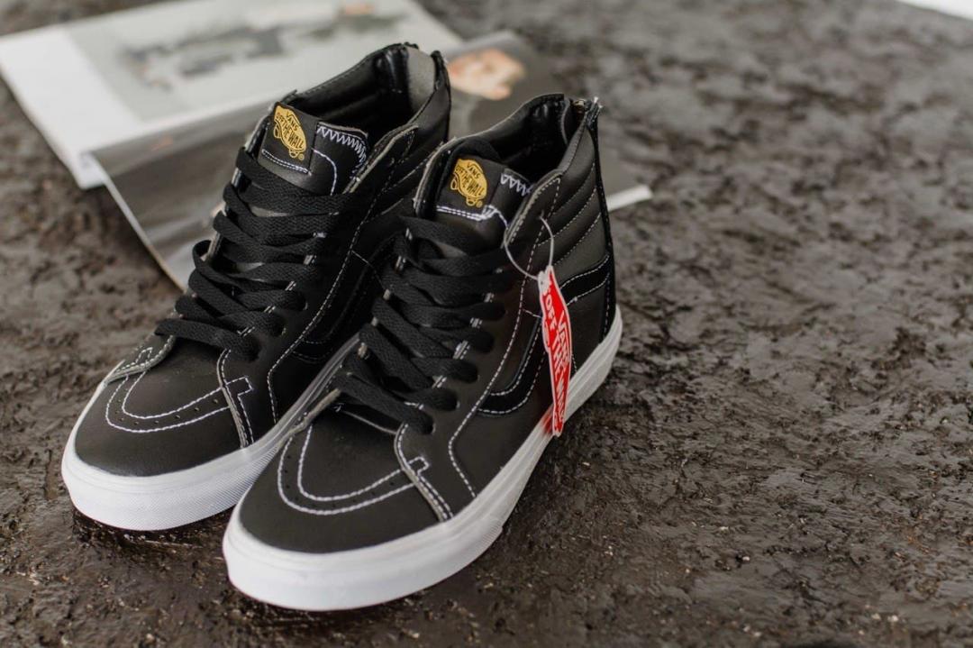 Vans Old Skool High Black White 1