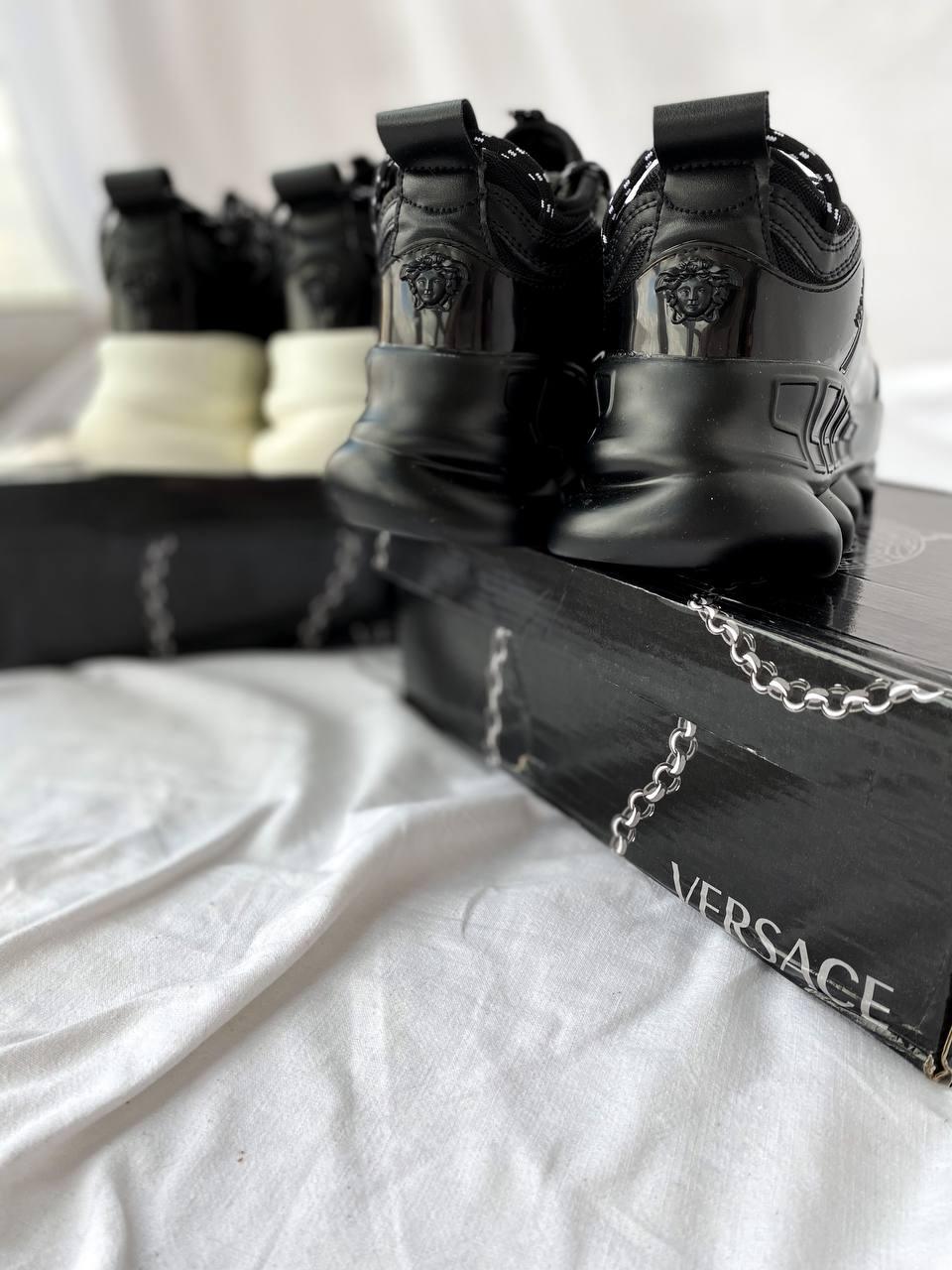 Versace Chain Reaction Black 1