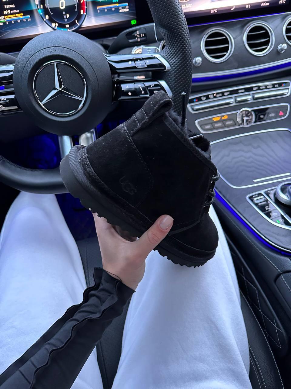 UGG Neumel Black v2
