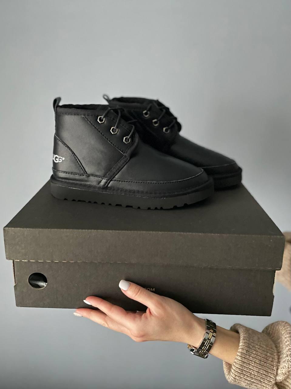 UGG Neumel Leather Black
