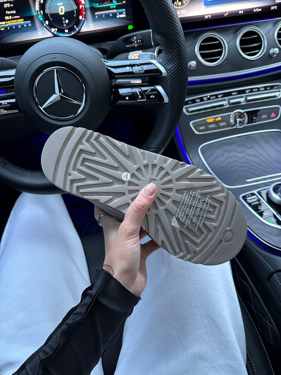 UGG Neumel Grey v2