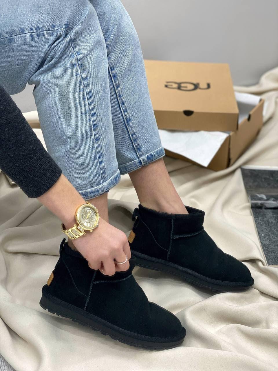 UGG Ultra Mini Black