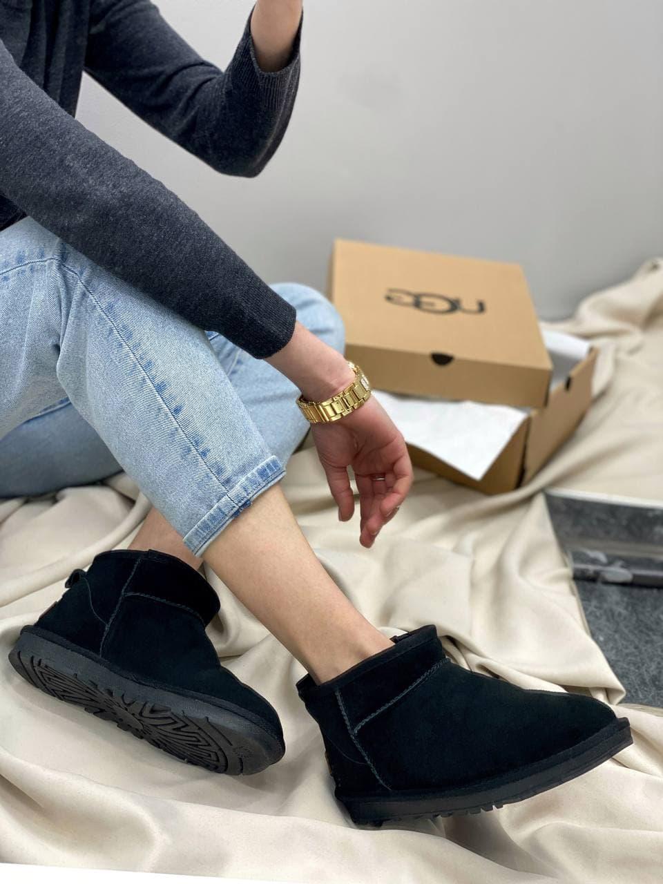 UGG Ultra Mini Black