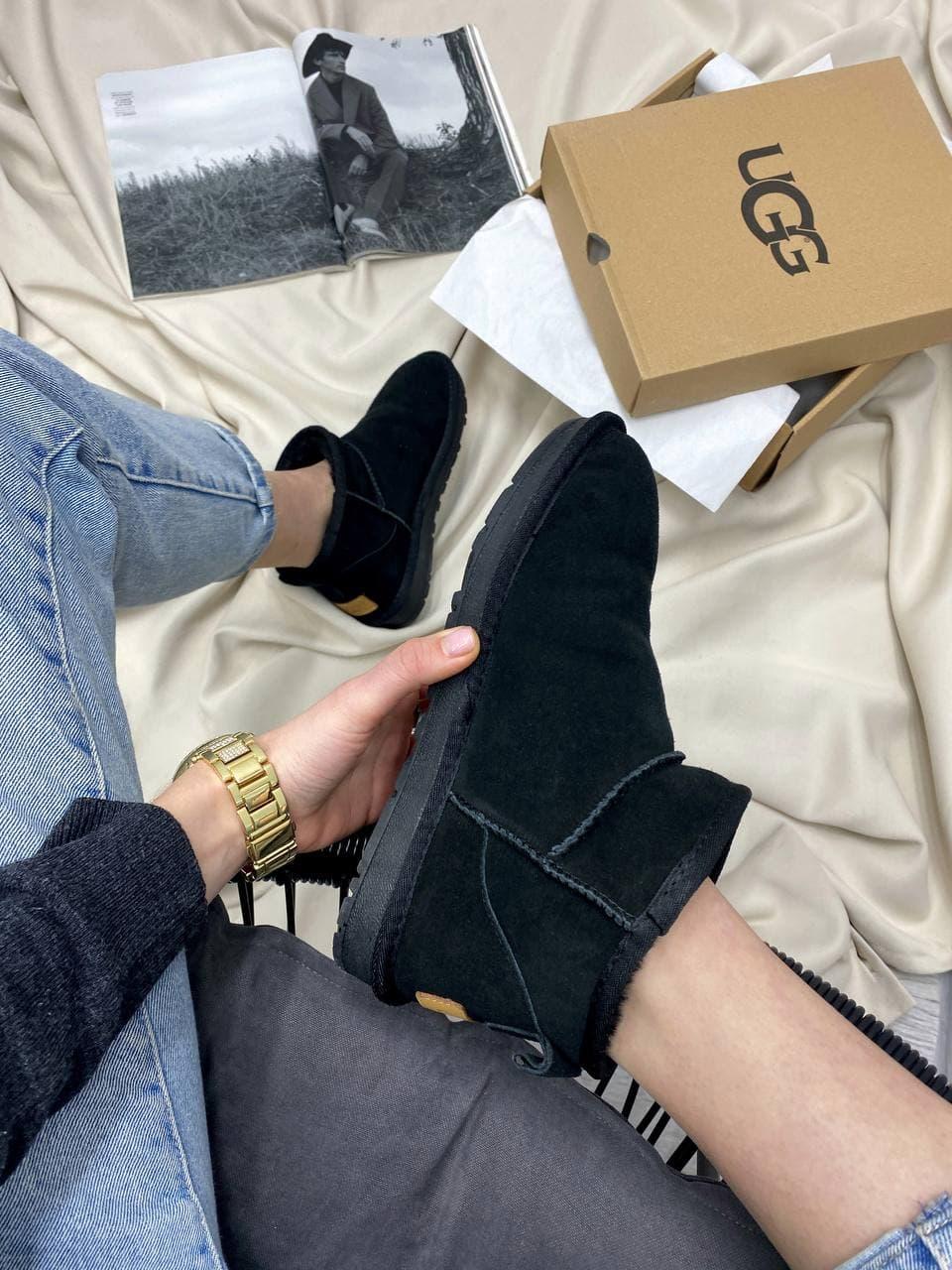 UGG Ultra Mini Black