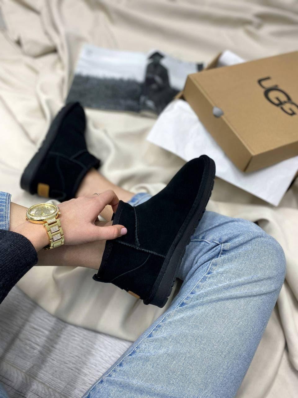 UGG Ultra Mini Black