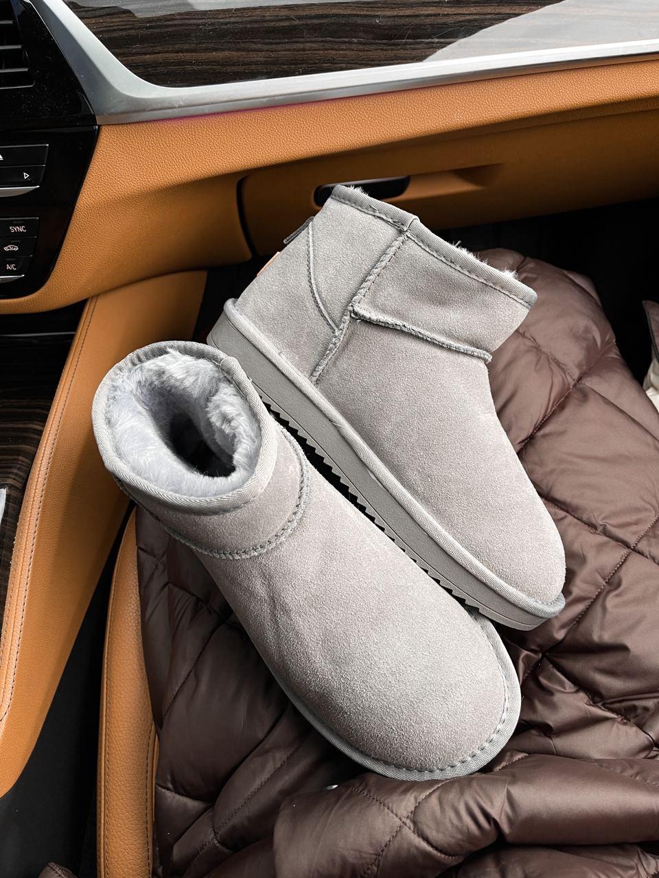 UGG Ultra Mini Light Grey
