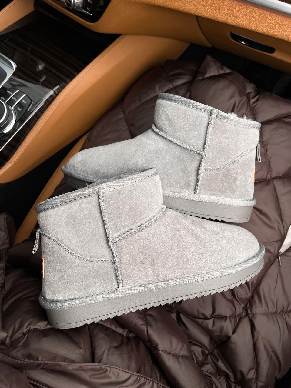 UGG Ultra Mini Light Grey
